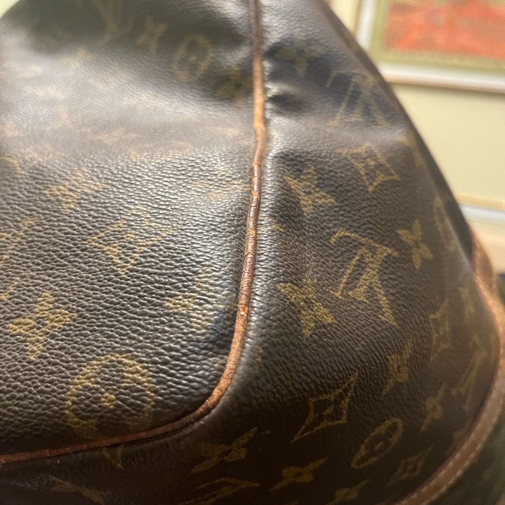 Louis Vuitton Monogram Canvas Tote - Picture 6 of 14